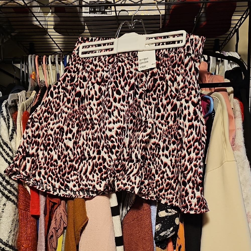 Leopard Mini Skirt for Night Out